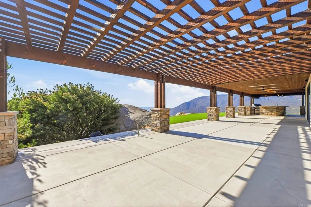 19576 Paradise Mountain Road Valley Center, CA 92082