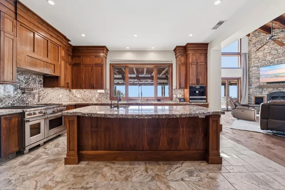 19576 Paradise Mountain Road Valley Center, CA 92082