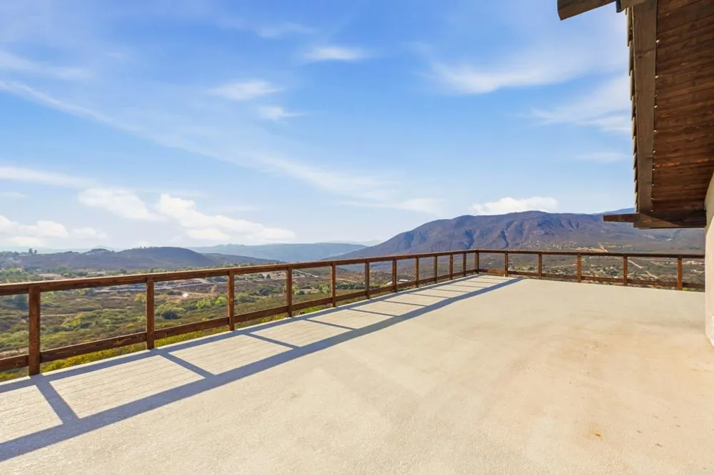 19576 Paradise Mountain Road Valley Center, CA 92082