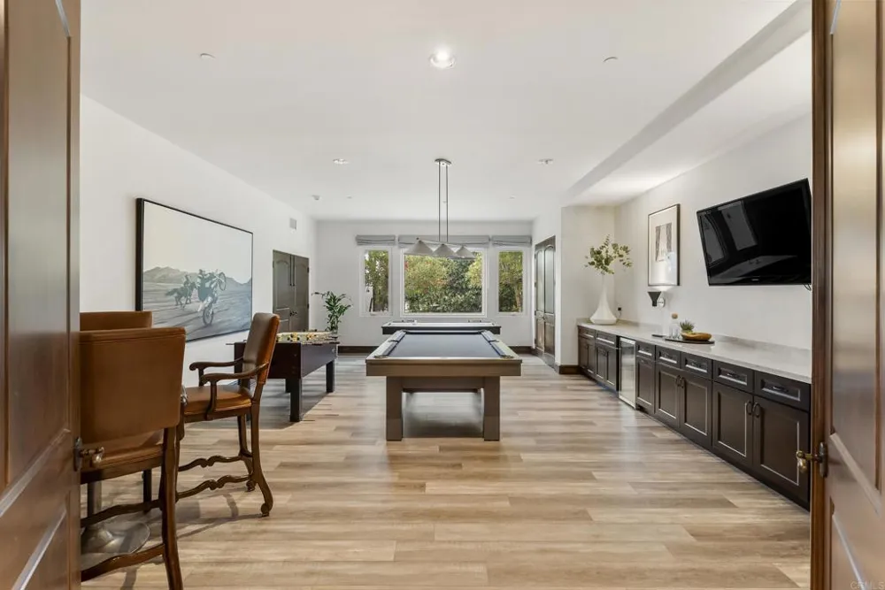 4704 El Mirar Rancho Santa Fe, CA 92067