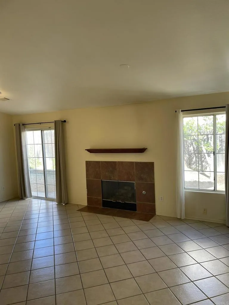 326 Old Stage Court Fallbrook, CA 92028