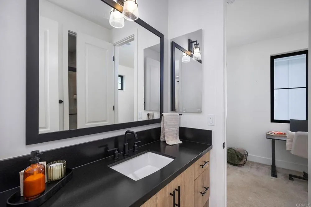 1286 Molara Lane Encinitas, CA 92024