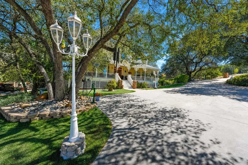 24665 Rancho Santa Teresa Drive Ramona, CA 92065
