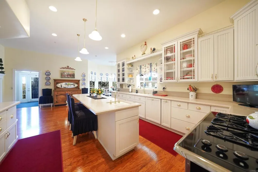 24665 Rancho Santa Teresa Drive Ramona, CA 92065