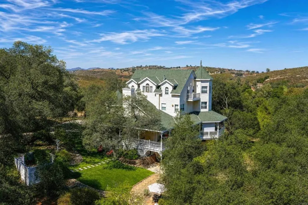 24665 Rancho Santa Teresa Drive Ramona, CA 92065