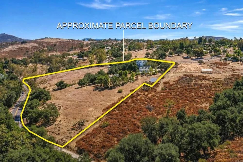 24665 Rancho Santa Teresa Drive Ramona, CA 92065