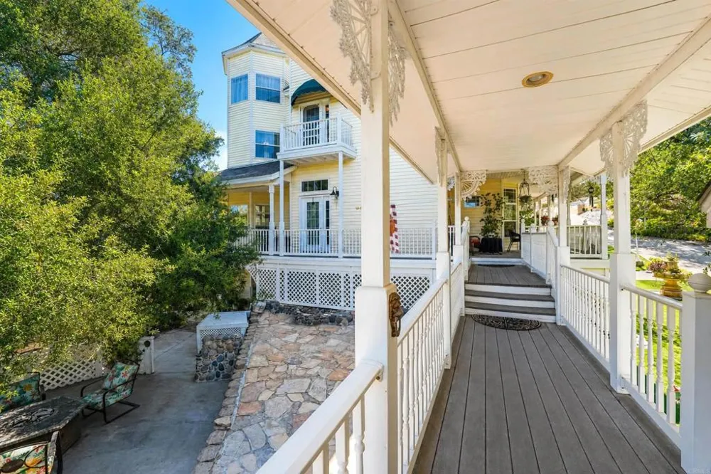 24665 Rancho Santa Teresa Drive Ramona, CA 92065