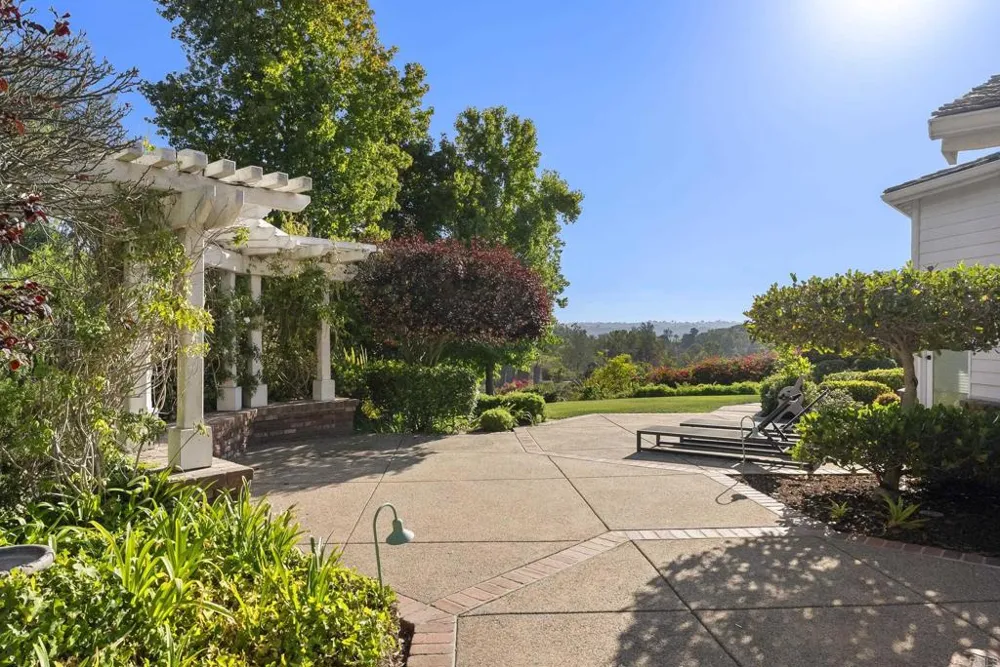 5427 La Crescenta Rancho Santa Fe, CA 92067