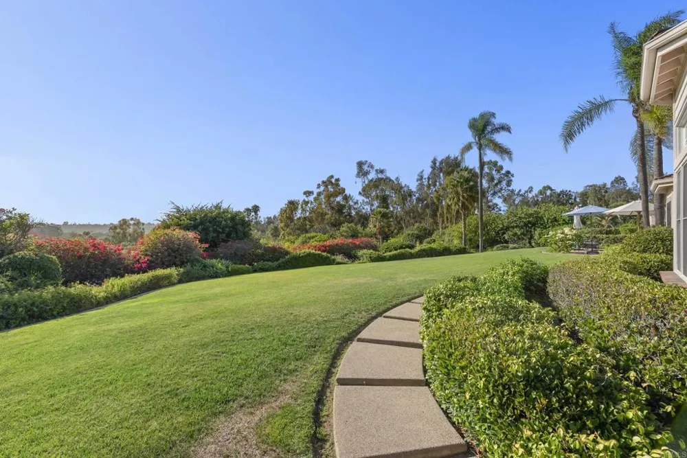 5427 La Crescenta Rancho Santa Fe, CA 92067