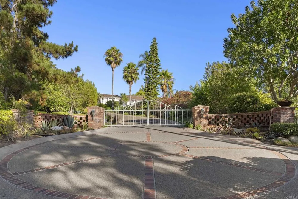5427 La Crescenta Rancho Santa Fe, CA 92067