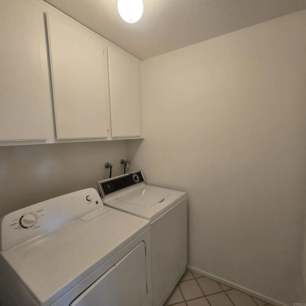 2313 Paseo Circulo Tustin, CA 92782