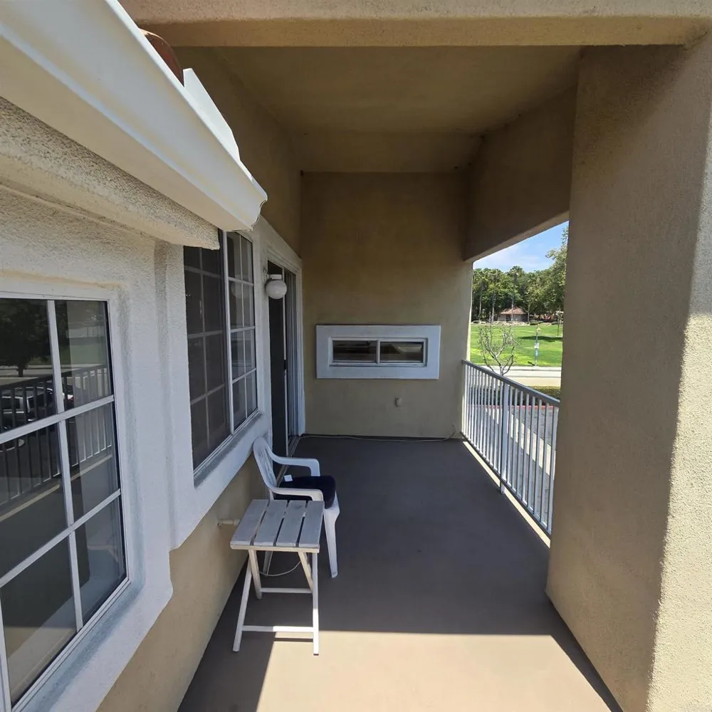 2313 Paseo Circulo Tustin, CA 92782