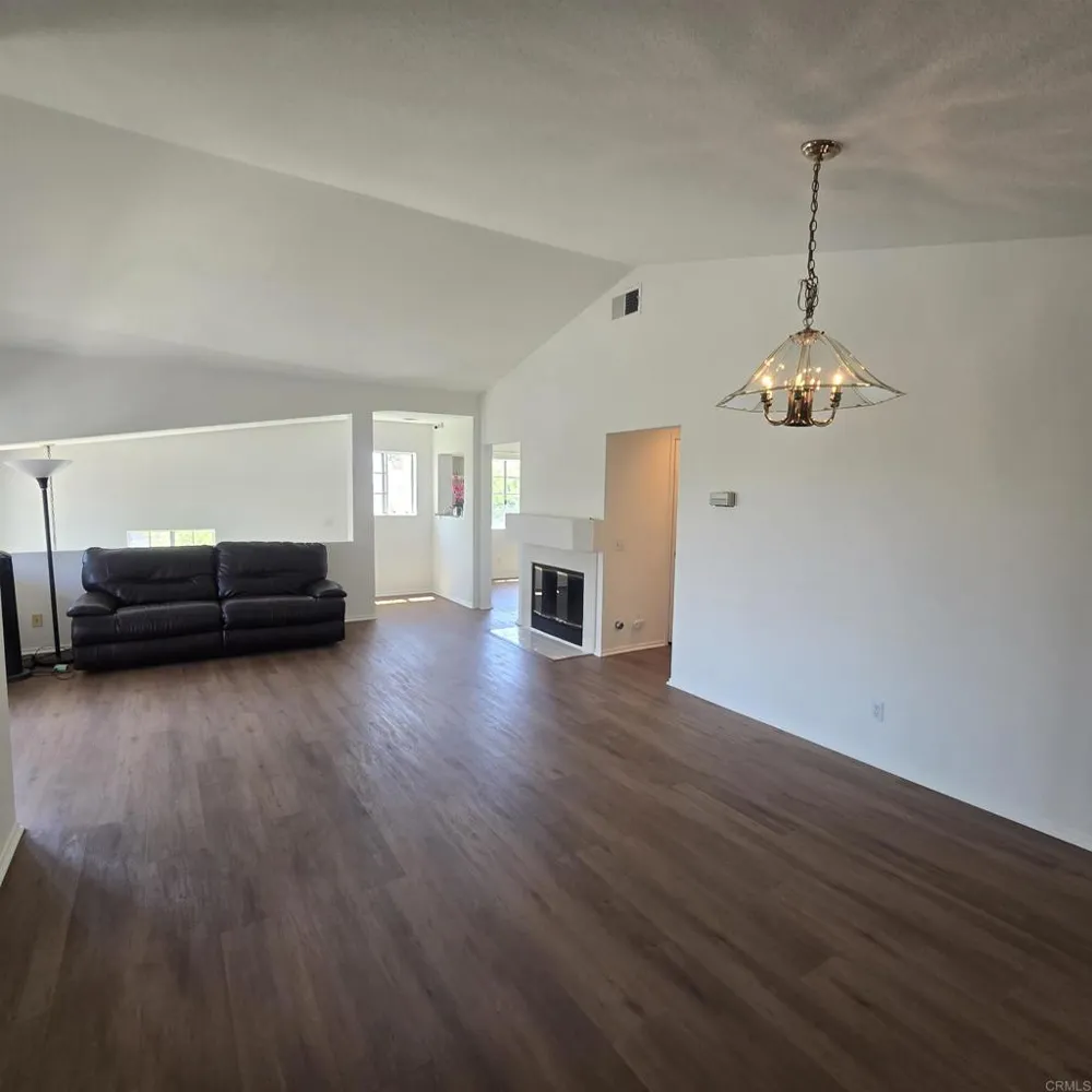 2313 Paseo Circulo Tustin, CA 92782