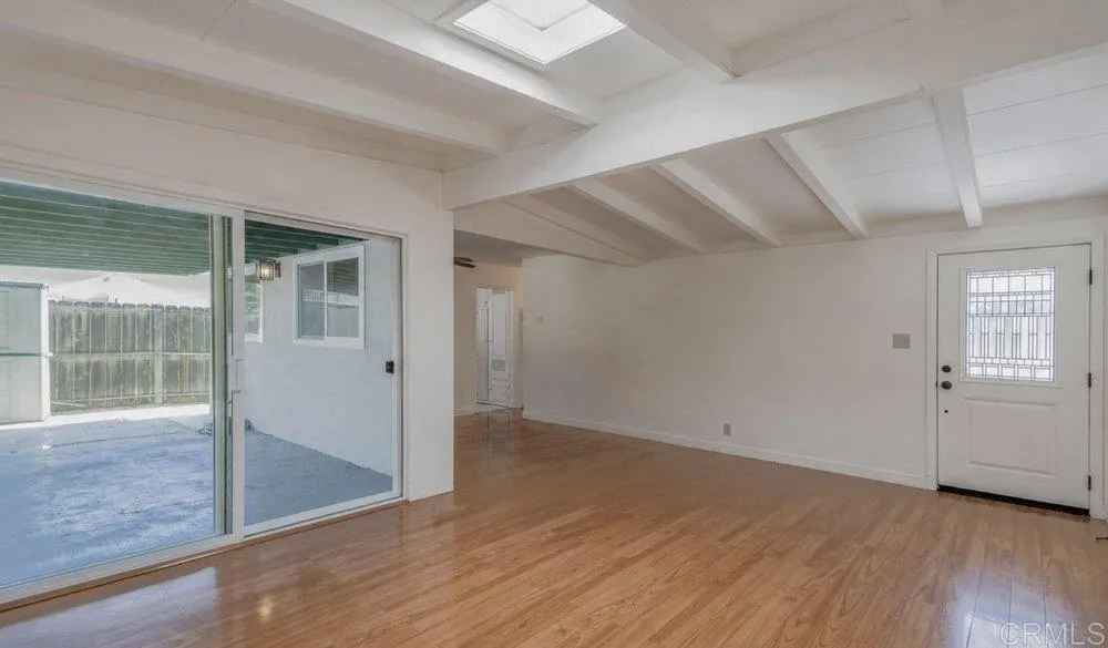 5174 Acuna Street San Diego, CA 92117