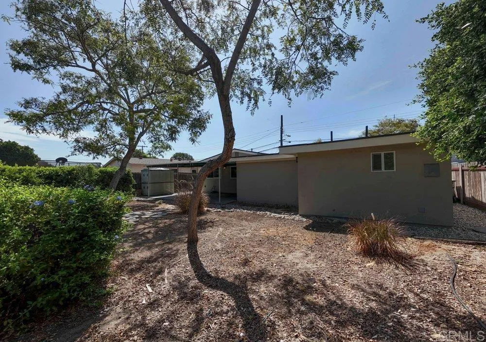 5174 Acuna Street San Diego, CA 92117
