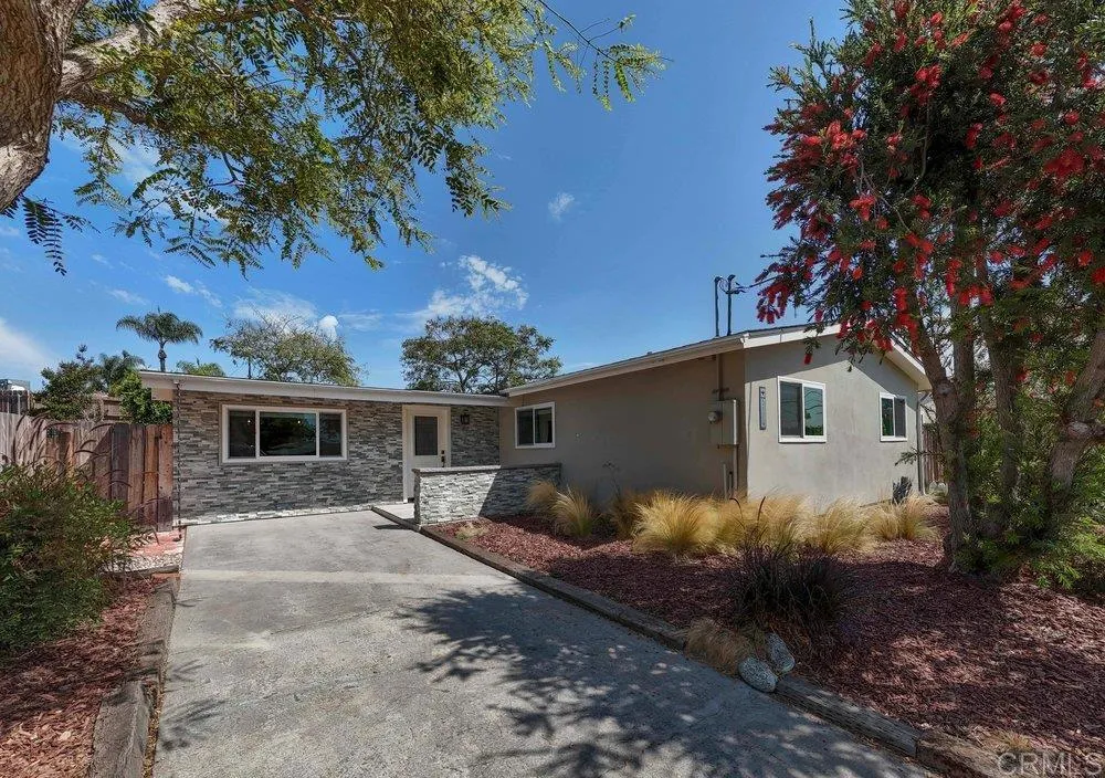 5174 Acuna Street San Diego, CA 92117