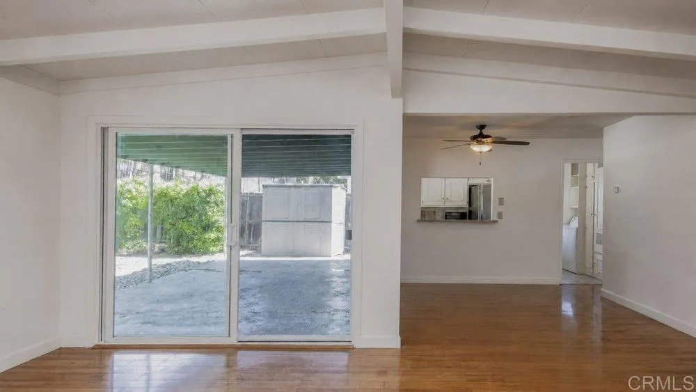 5174 Acuna Street San Diego, CA 92117