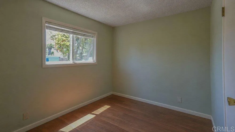 5174 Acuna Street San Diego, CA 92117