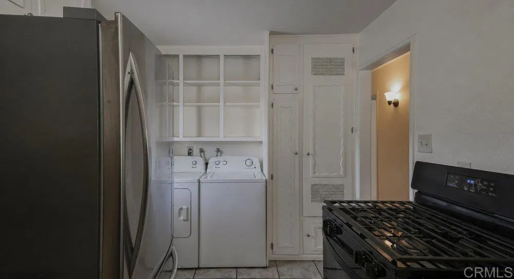5174 Acuna Street San Diego, CA 92117