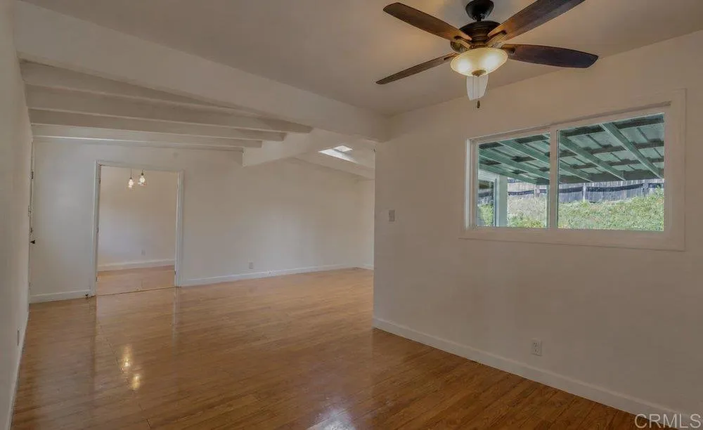 5174 Acuna Street San Diego, CA 92117