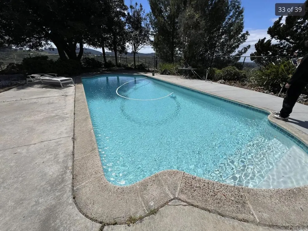 1533 Avohill Drive Bonsall, CA 92003