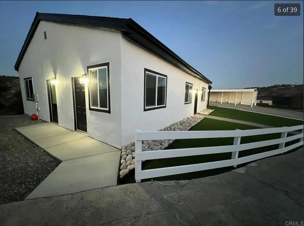 1533 Avohill Drive Bonsall, CA 92003