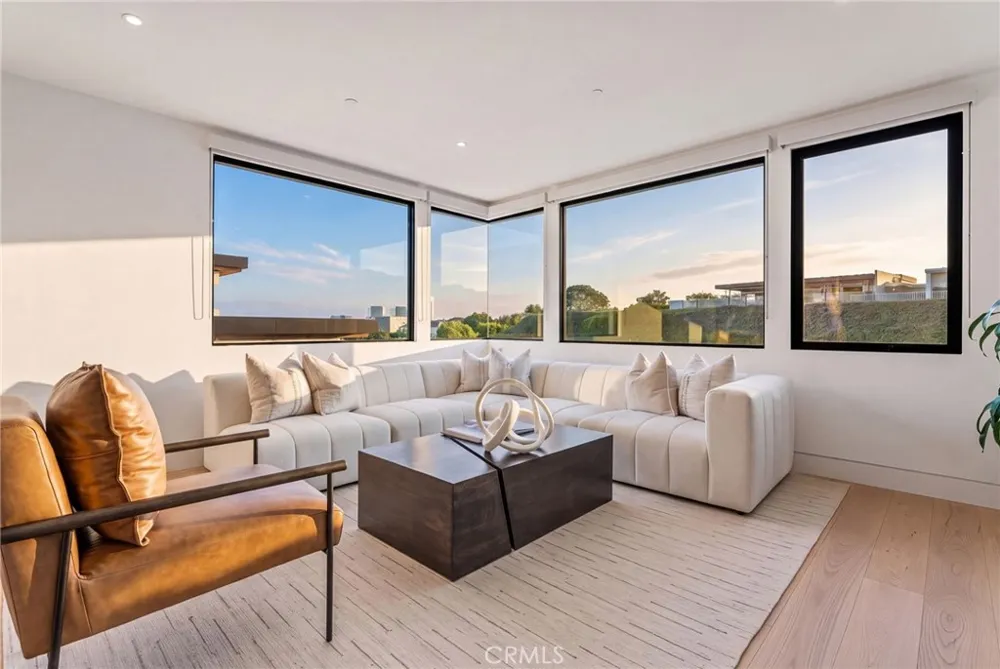 2711 Ebbtide Road Corona del Mar, CA 92625