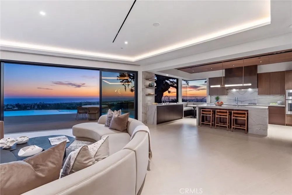 2711 Ebbtide Road Corona del Mar, CA 92625