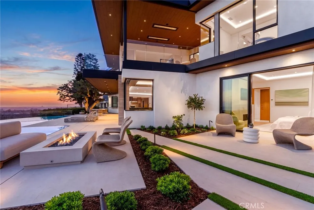 2711 Ebbtide Road Corona del Mar, CA 92625