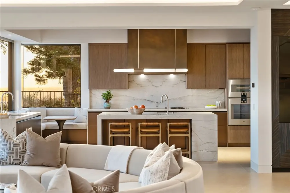 2711 Ebbtide Road Corona del Mar, CA 92625