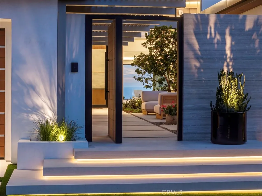 2711 Ebbtide Road Corona del Mar, CA 92625