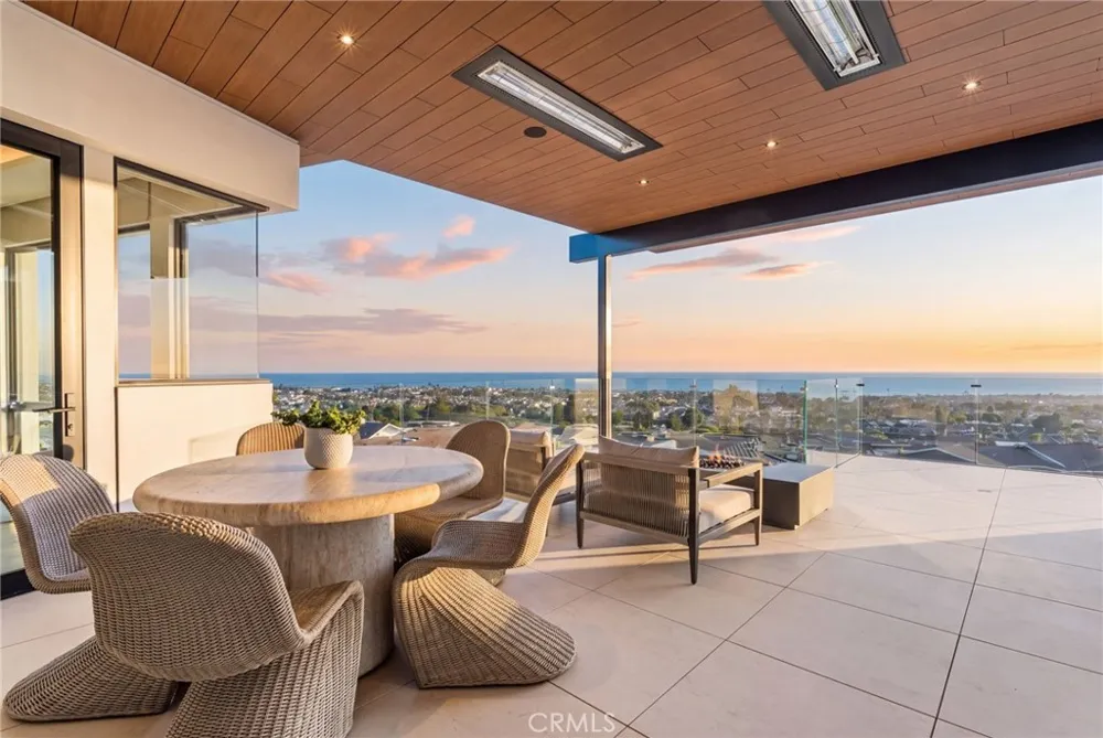 2711 Ebbtide Road Corona del Mar, CA 92625