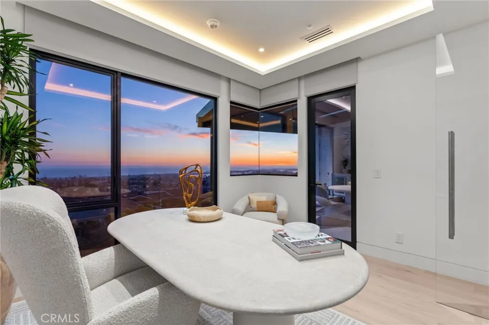 2711 Ebbtide Road Corona del Mar, CA 92625