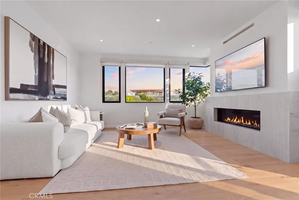 2711 Ebbtide Road Corona del Mar, CA 92625
