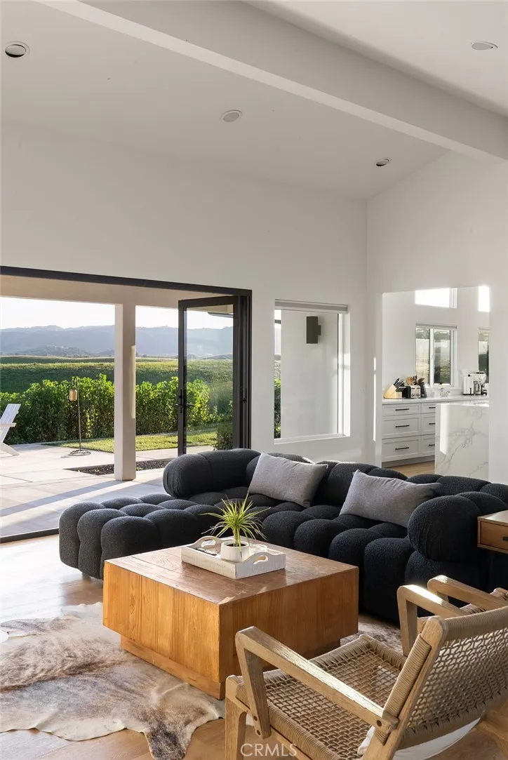 35 Wellsona Road Paso Robles, CA 93446