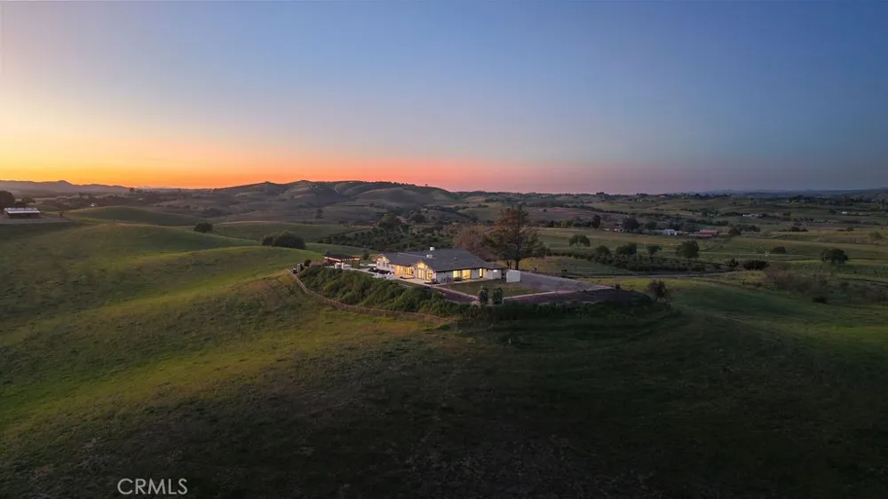 35 Wellsona Road Paso Robles, CA 93446