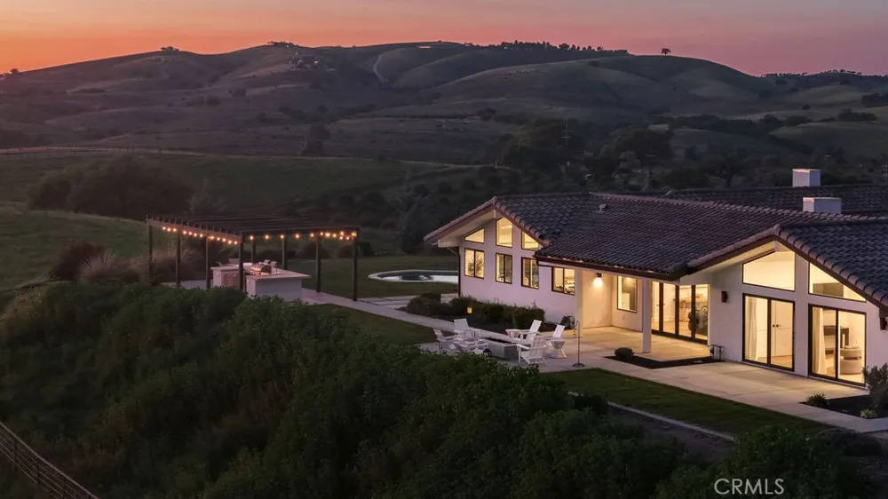 35 Wellsona Road Paso Robles, CA 93446