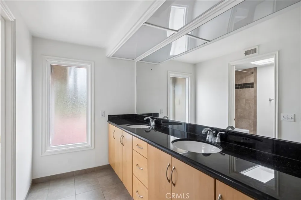 17 Pinehurst Newport Beach, CA 92660