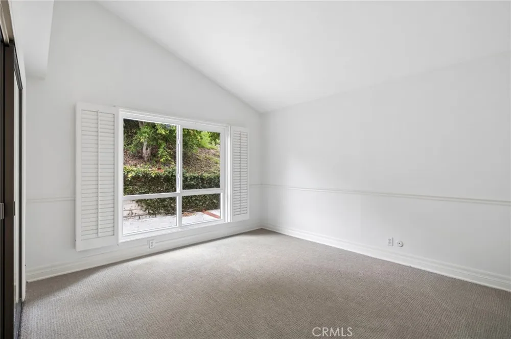 17 Pinehurst Newport Beach, CA 92660