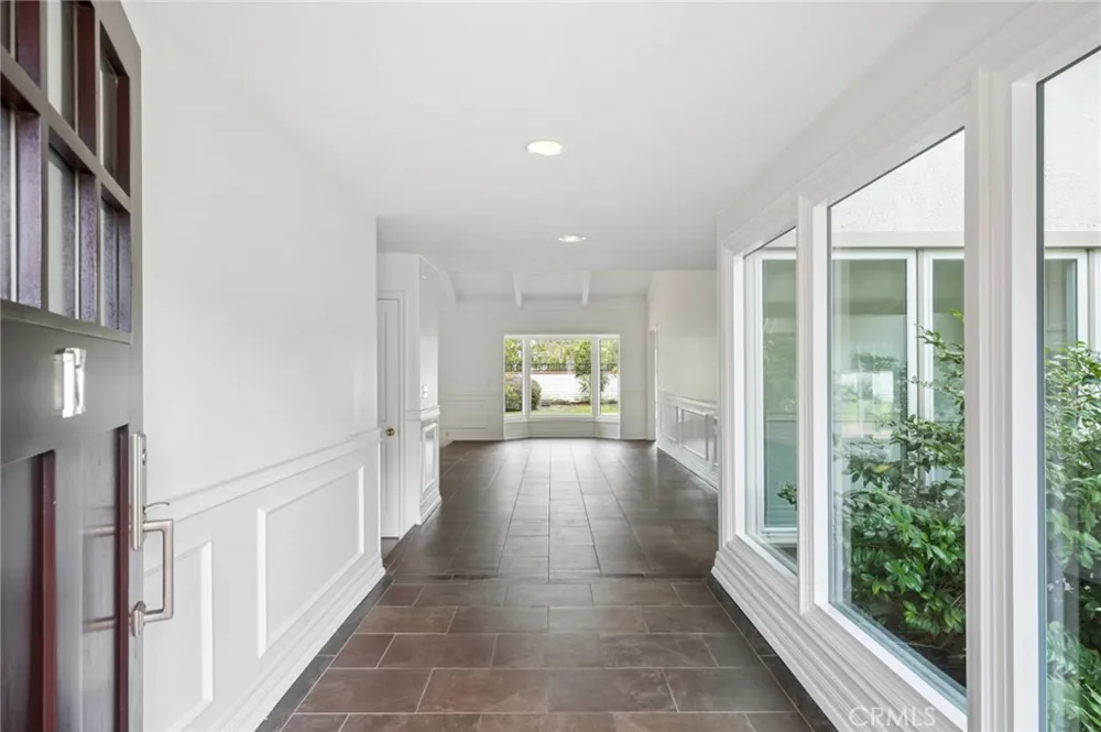 17 Pinehurst Newport Beach, CA 92660