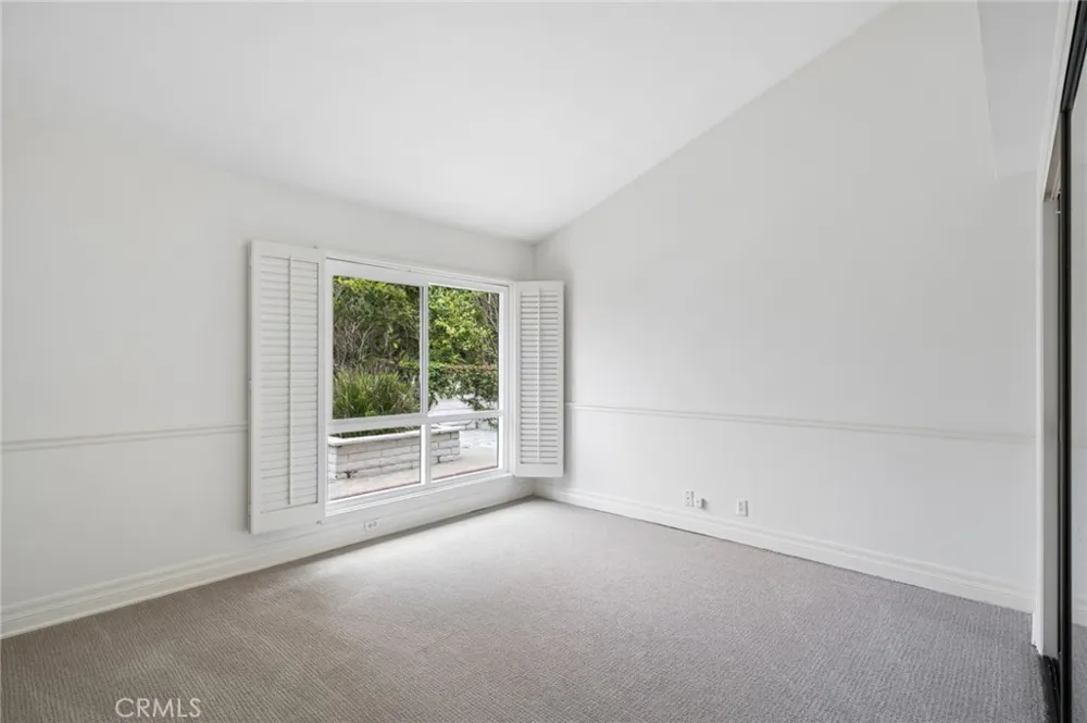 17 Pinehurst Newport Beach, CA 92660