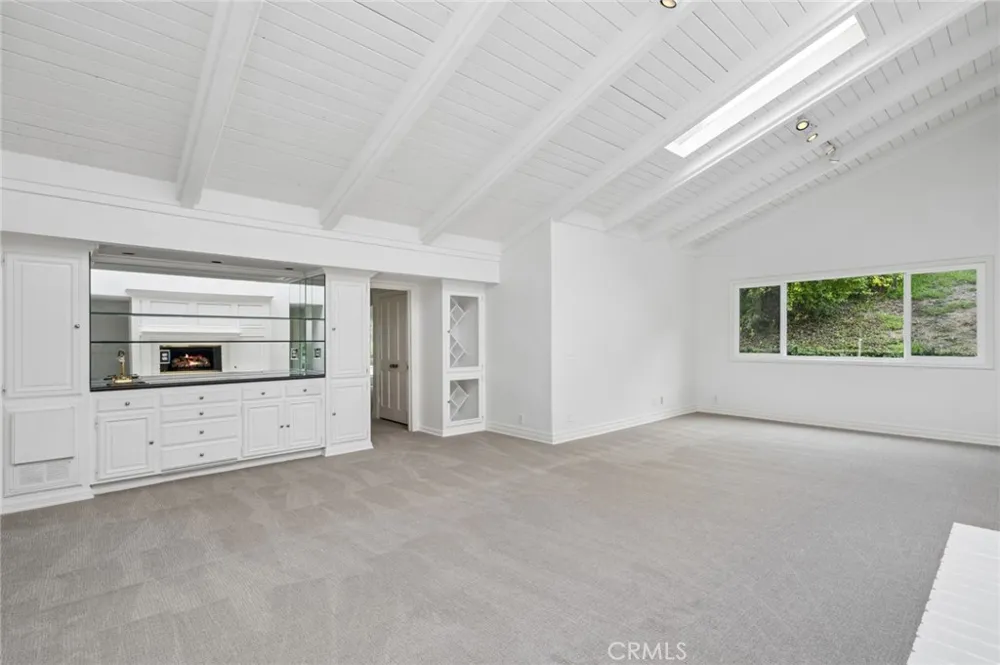 17 Pinehurst Newport Beach, CA 92660