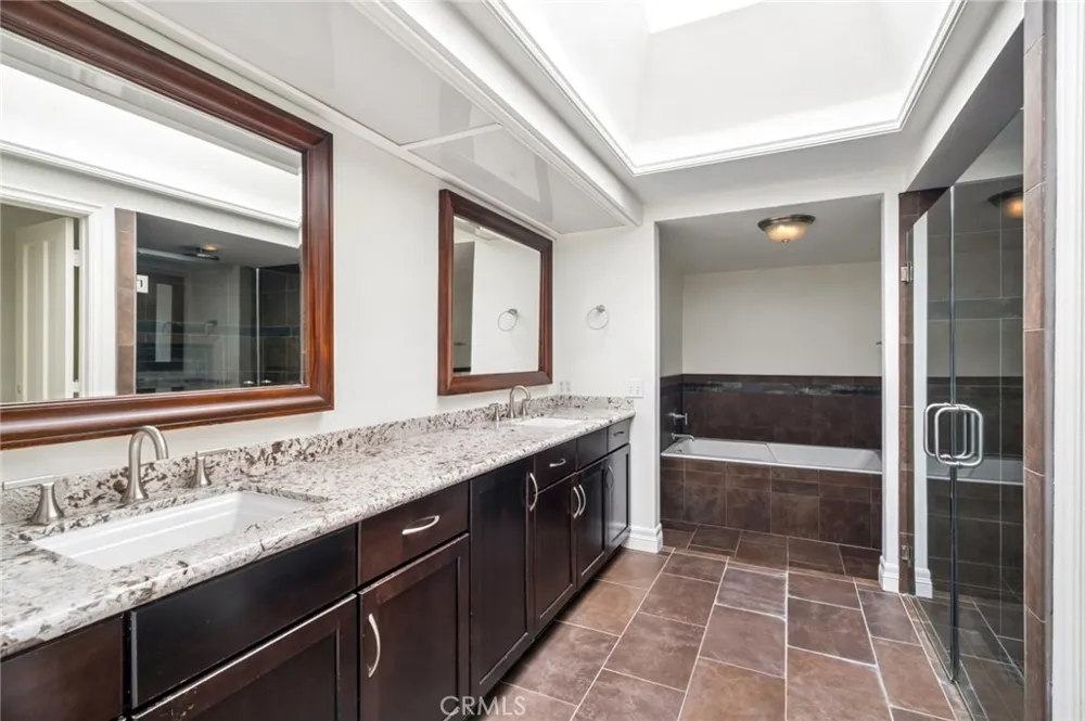 17 Pinehurst Newport Beach, CA 92660