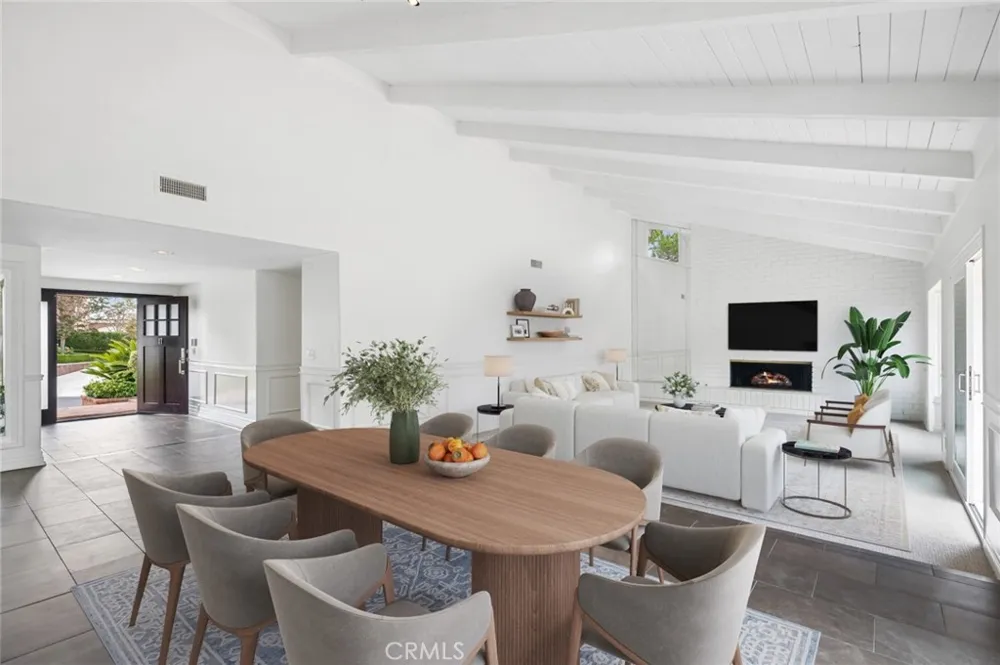 17 Pinehurst Newport Beach, CA 92660