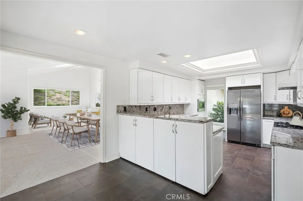 17 Pinehurst Newport Beach, CA 92660