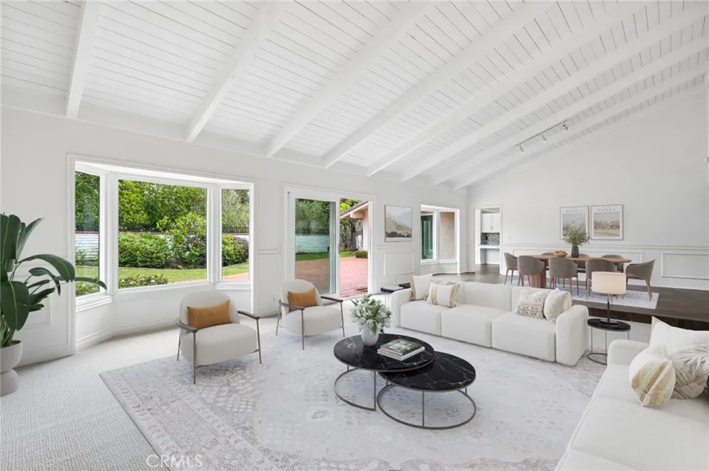17 Pinehurst Newport Beach, CA 92660
