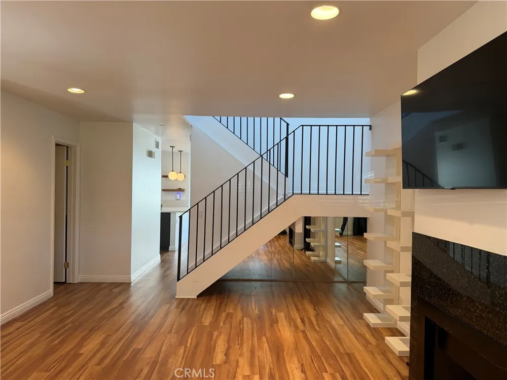 16 Sand Dollar Court Newport Beach, CA 92663