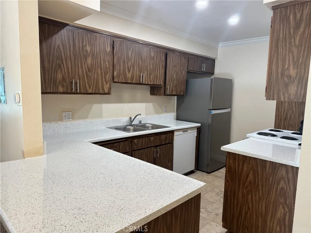 7667 Stage Road #75 Buena Park, CA 90621