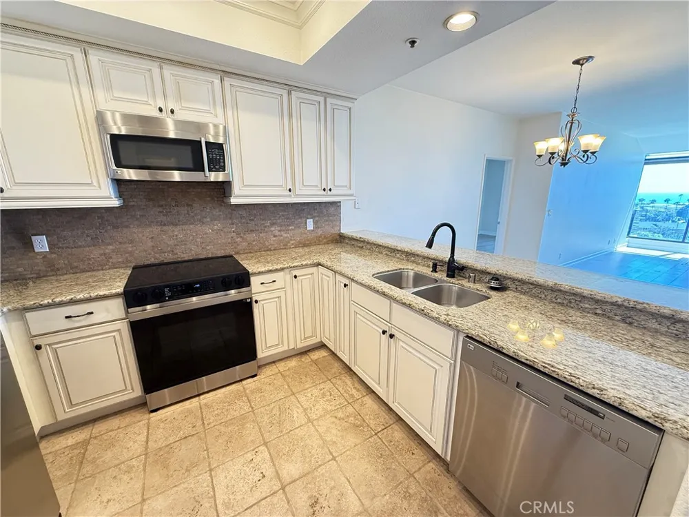 200 Paris #210 Newport Beach, CA 92663