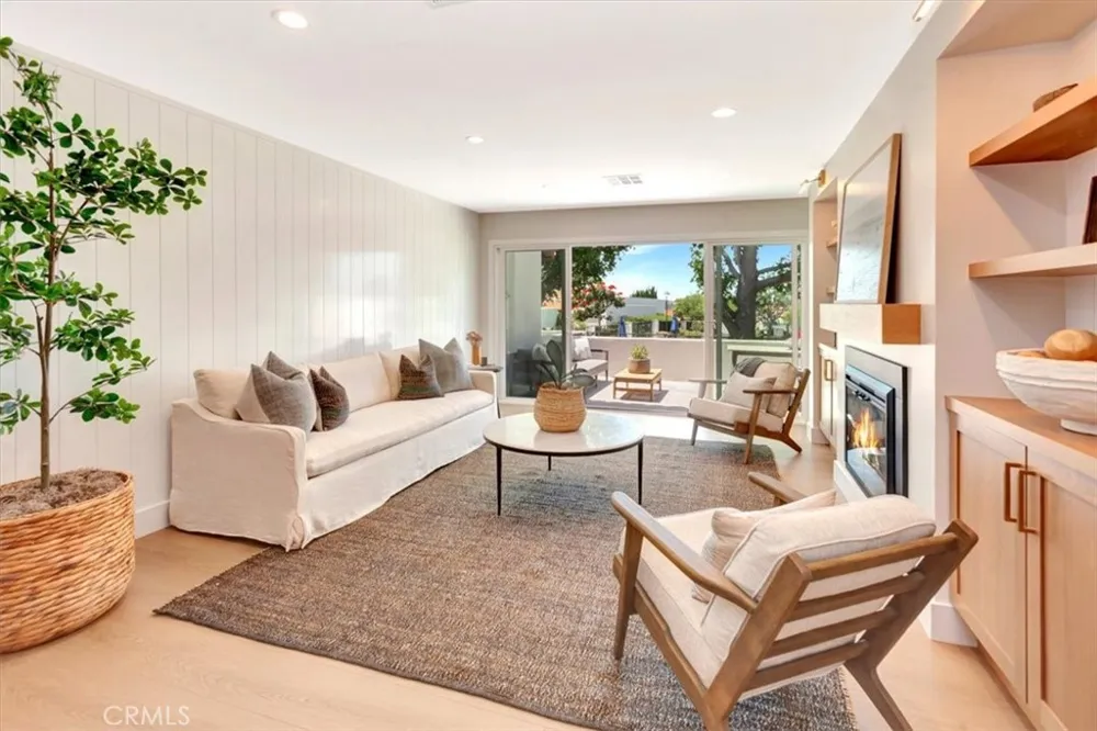 2005 Barranca Newport Beach, CA 92660